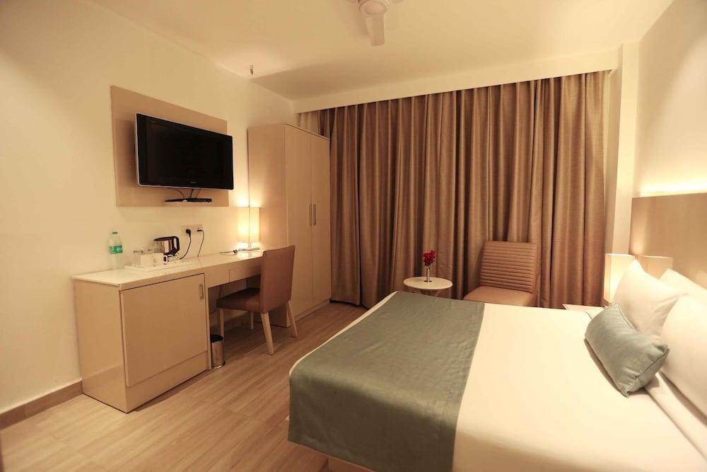 Hotel Shanti Palace West Patel Nagar Nova Deli Exterior foto